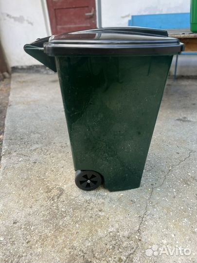 Бак/контейнер для мусора пластик 120