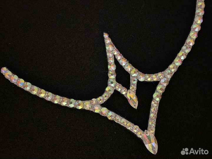 Корона на шишку. Купальник для гимнастики