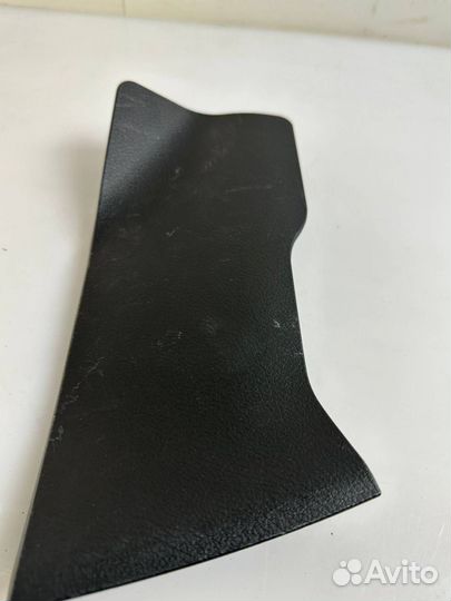 Декоративная накладка центральной консоли Lexus NX