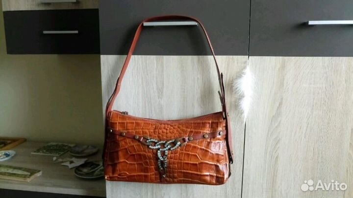 Новая кожаная сумка (италия)