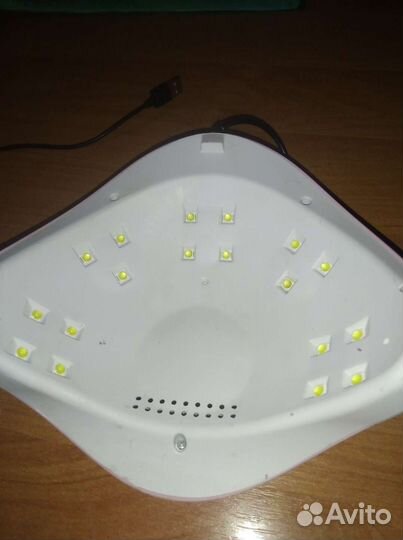 Лампа для ногтей