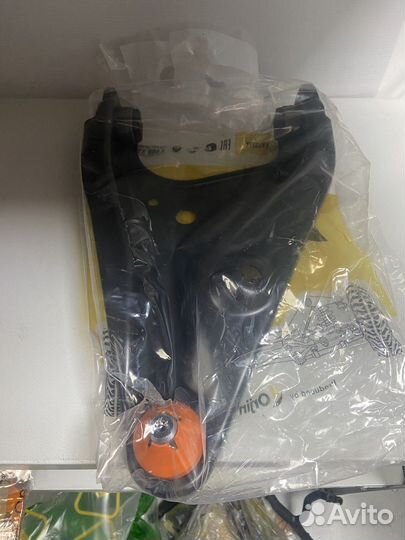 Рычаг передней подвески Рено