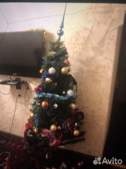 Елка искусственная