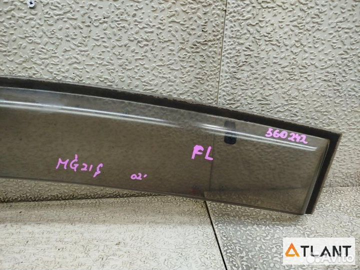 Ветровик передний левый nissan moco