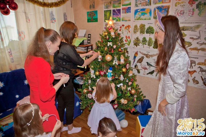 Две ёлки исполняющие желания (искуственные)