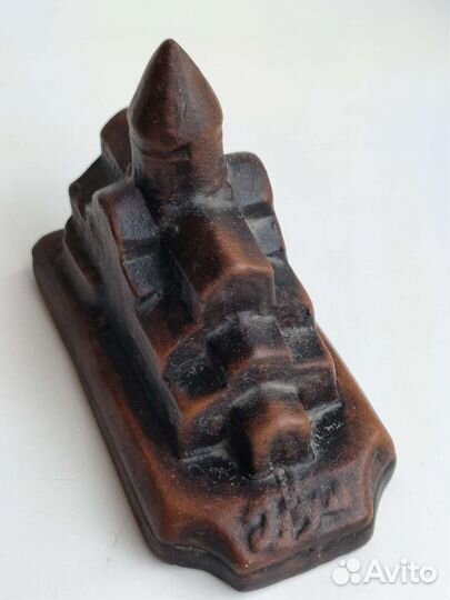 Сувенир керамический