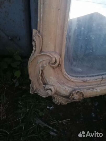 Старинное напольное зеркало