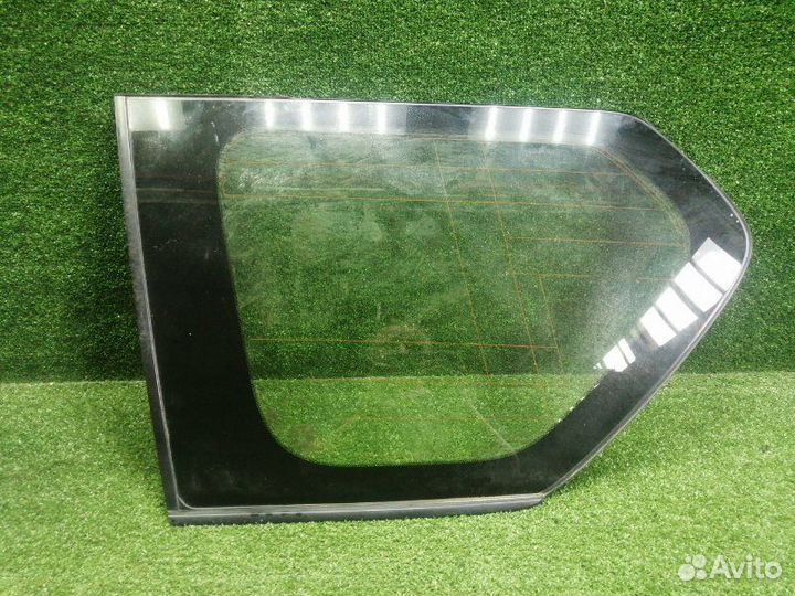 Стекло кузовное глухое заднее левое Toyota Land