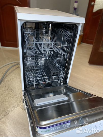 Посудомоечная машина Electrolux
