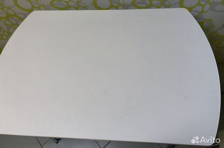 Стол обеденный из искусственного камня