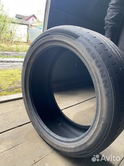 Sunny NA305 225/45 R18 и 255/40 R18 99W