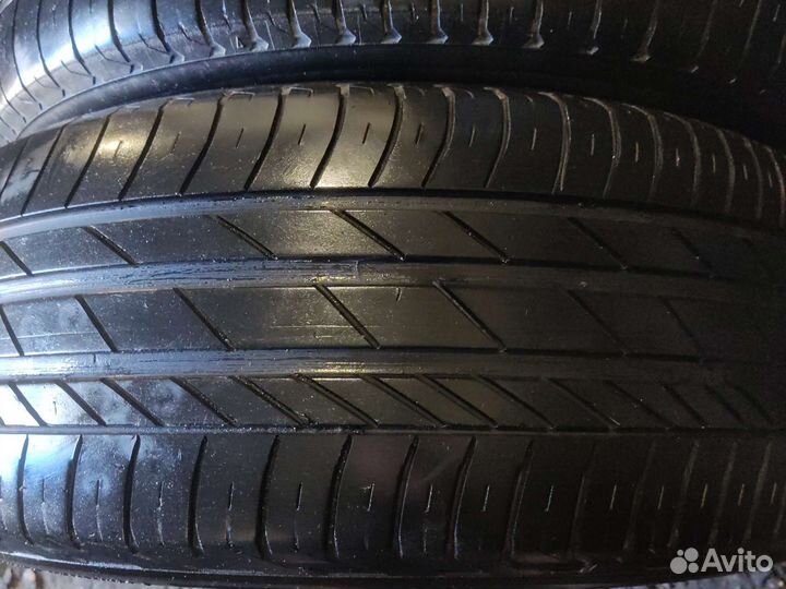 Bridgestone Turanza T001 215/55 R17 94V