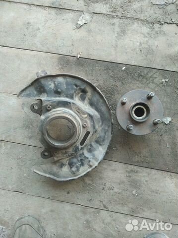 Ступица передняя левая toyota corolla 120