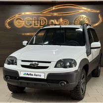 Chevrolet Niva 1.7 MT, 2018, 95 378 км, с пробегом, цена 990 000 руб.