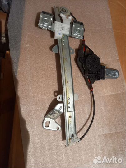 Стеклоподъемник передний правый ford fiesta 01-07