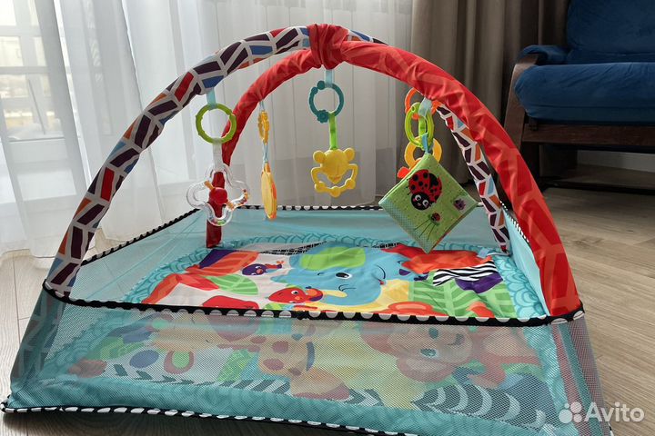 Развивающий коврик с игрушками детский