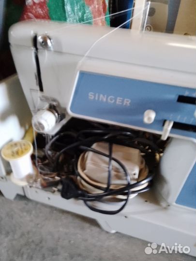 Машинка швейная