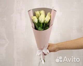 Букет из 7 белых роз 35-40 см (Кения)