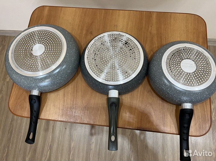 Набор сковородок