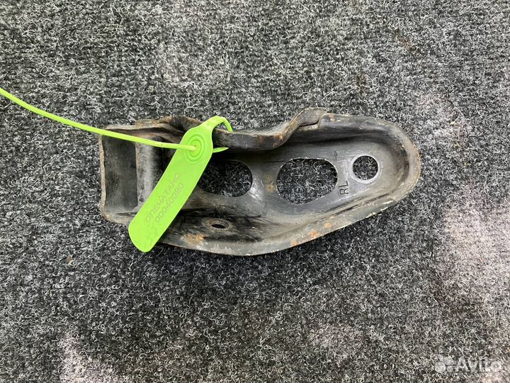 Рычаг передний левый верхний Lexus LS 4 2007