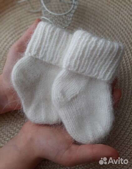 Носочки вязаные для новорожденного