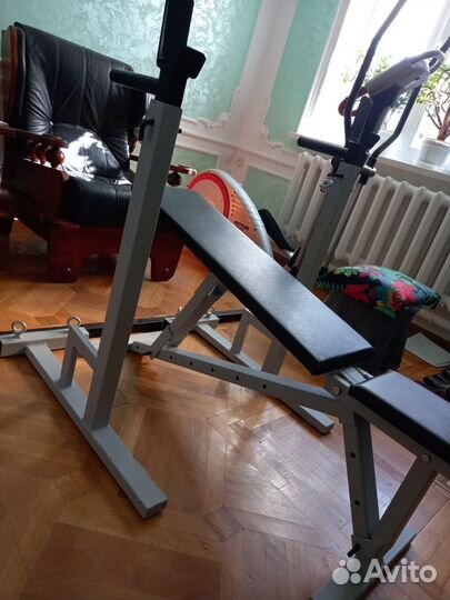 Скамья и стояка для жима