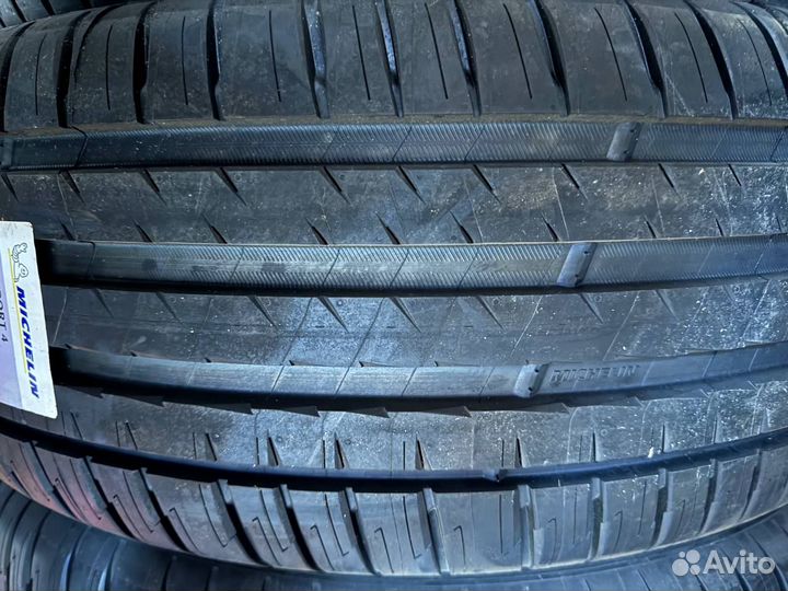 Michelin Pilot Sport 4 SUV 235/55 R19 105Y