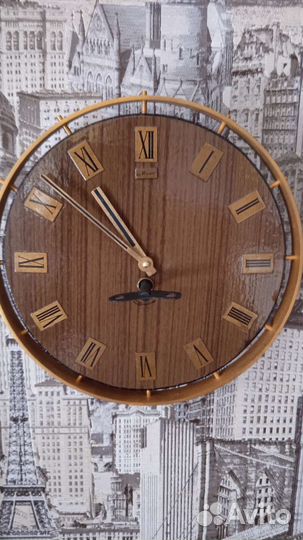 Часы маяк настольные