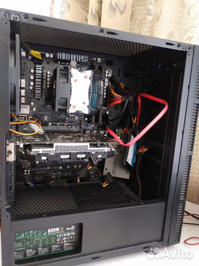 Настольный компьютер