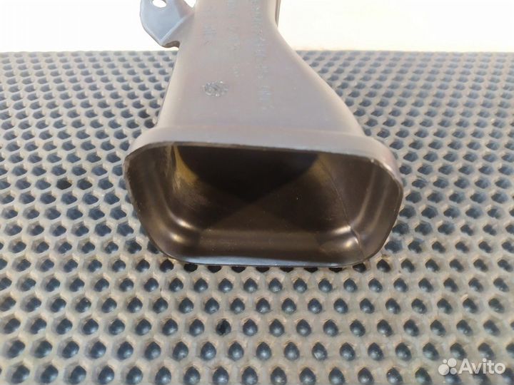 Воздуховод отопителя