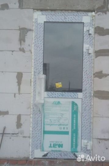 Входная алюминиевая дверь в наличии Alutech