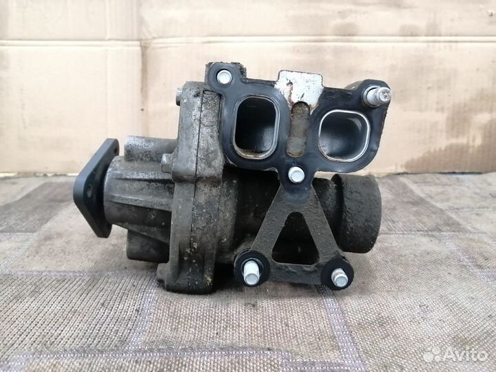 Насос водяной помпа g4kd Kia Hyundai