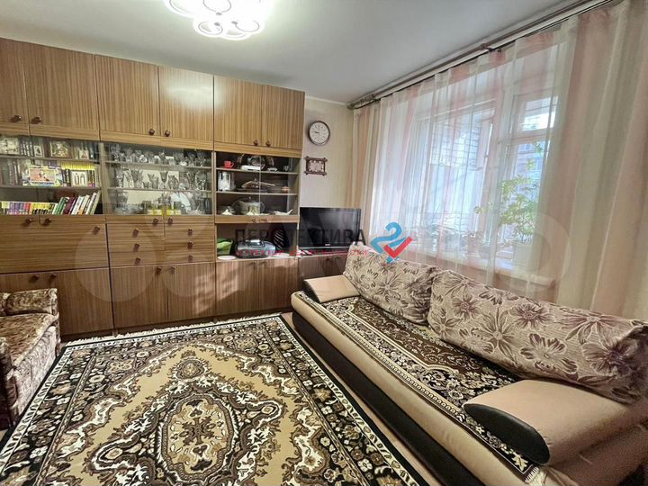 Комната 21 м² в 5-к., 3/5 эт.