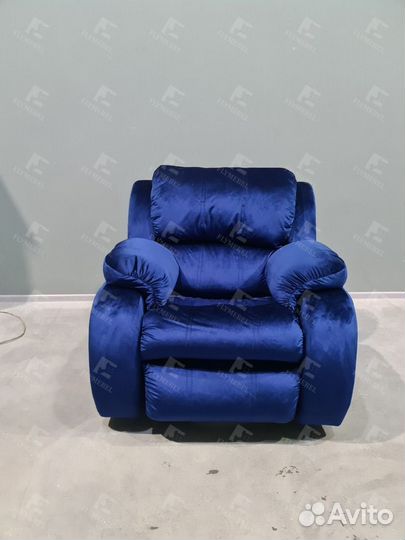 Реклайнер для салона красоты