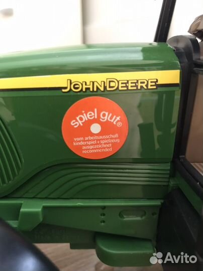 Bruder трактор