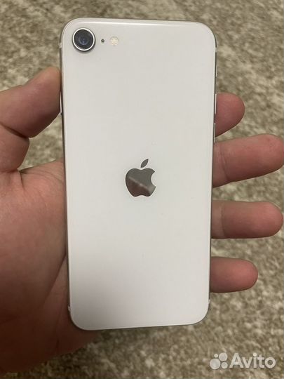 iPhone SE (2020), 64 ГБ