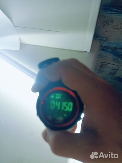 Мужские наручные часы электронные