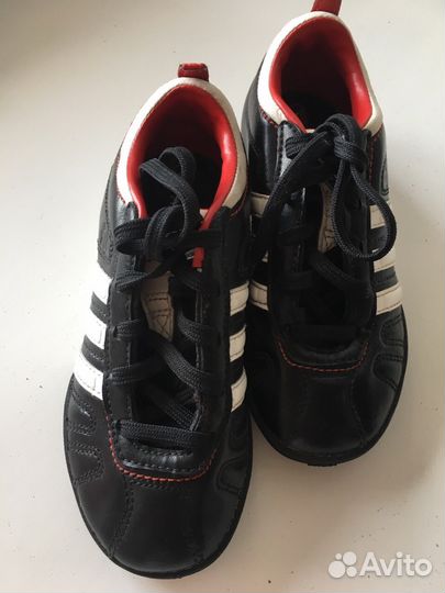 Кроссовки Adidas