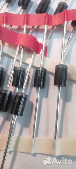 Диоды P300D (4 штуки)