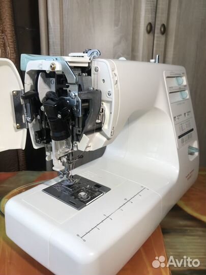 Швейная машина NEW home 5621 (janome )