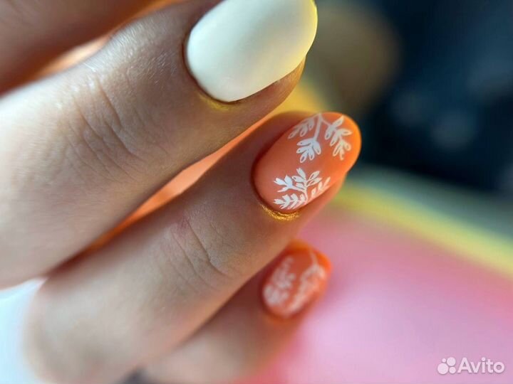 Маникюр. Педикюр