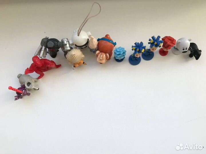 Игрушки из киндера