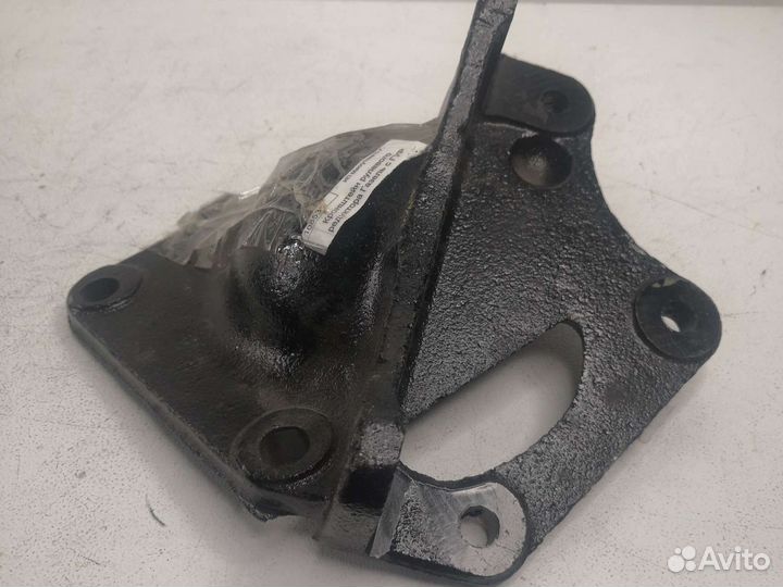 Кронштейн крепления рулевого механизма 2217