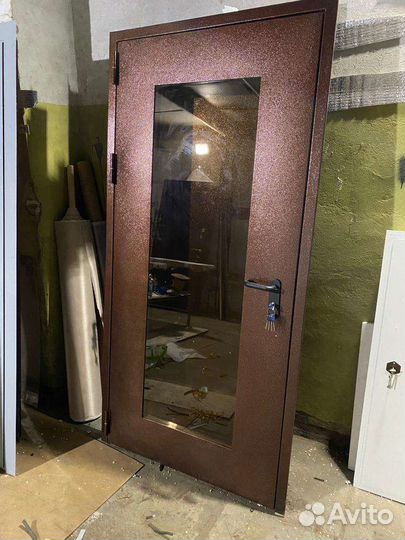 Дверь входная металическая для дома