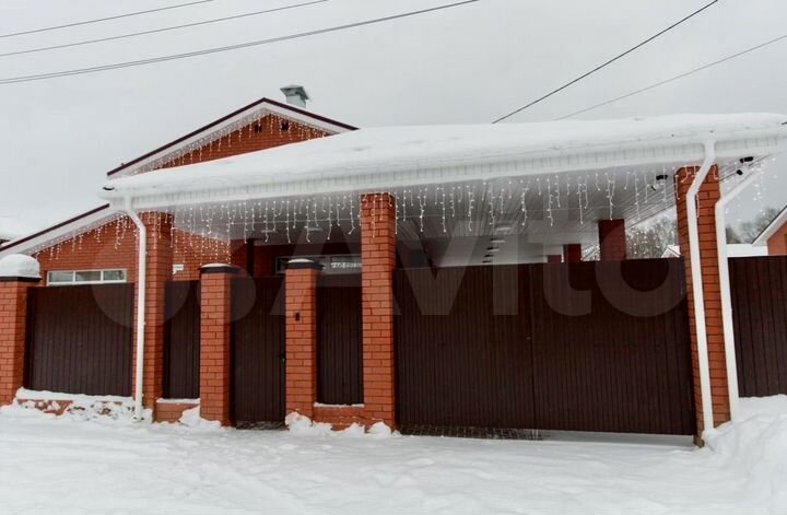 Коттедж 150 м² на участке 6 сот.