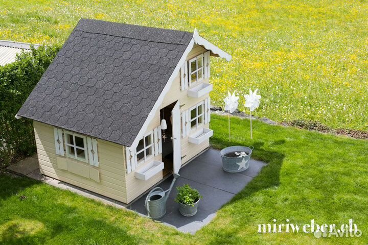 Детский игровой домик деревянный