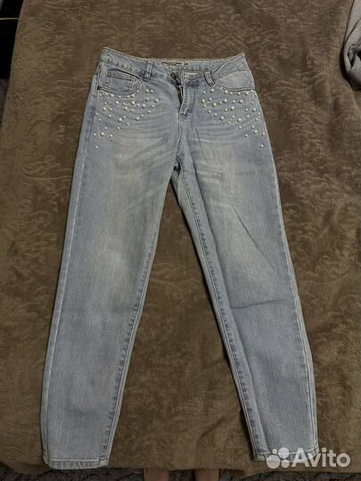 Джинсы