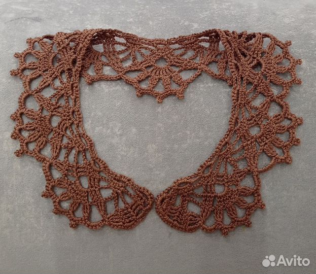 Ажурный воротник вязаный