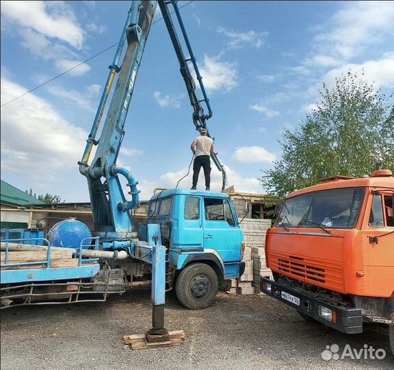 Доставка бетона миксером с лентой