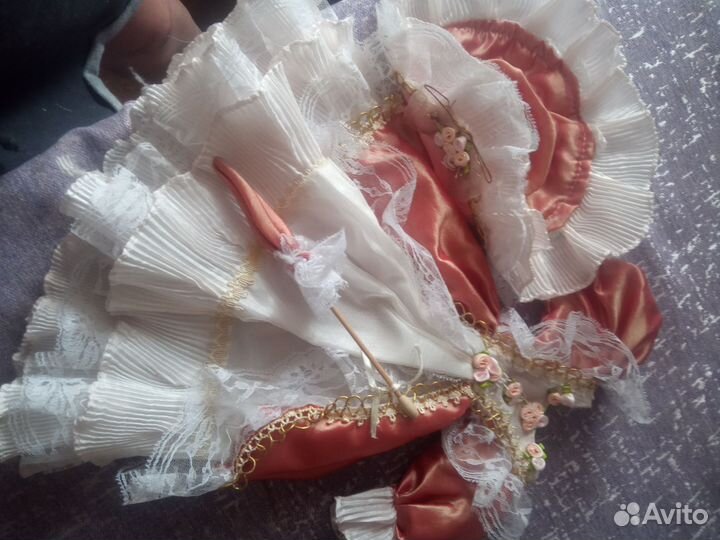 Платья для фарфоровых кукол